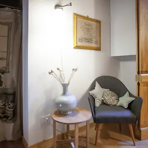  Apartment Italian Fantasy Takes Away Italy