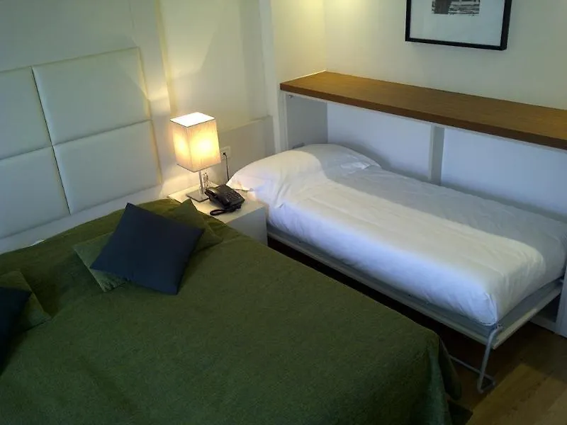 לאזיסה Leonardo Hotel Lago Di Garda - Wellness And Spa